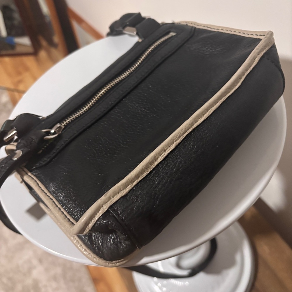 orYANY / Braided Leather Crossbody Bag / Shoulder Bag Preloved -  Black & Cream - Picture 8 of 9